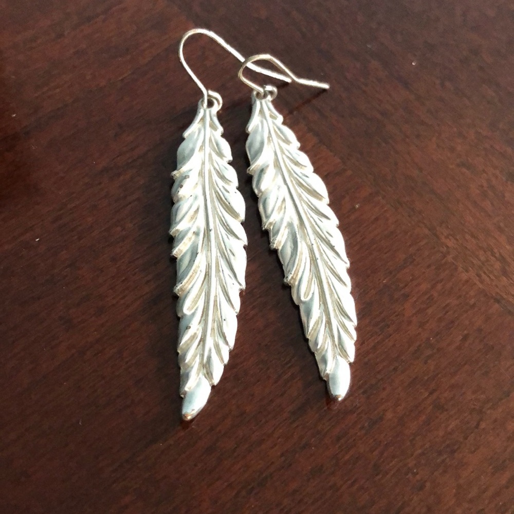 📦 🚚 EVERYTHING MUST GO! Metal Feather Dangle Earrings